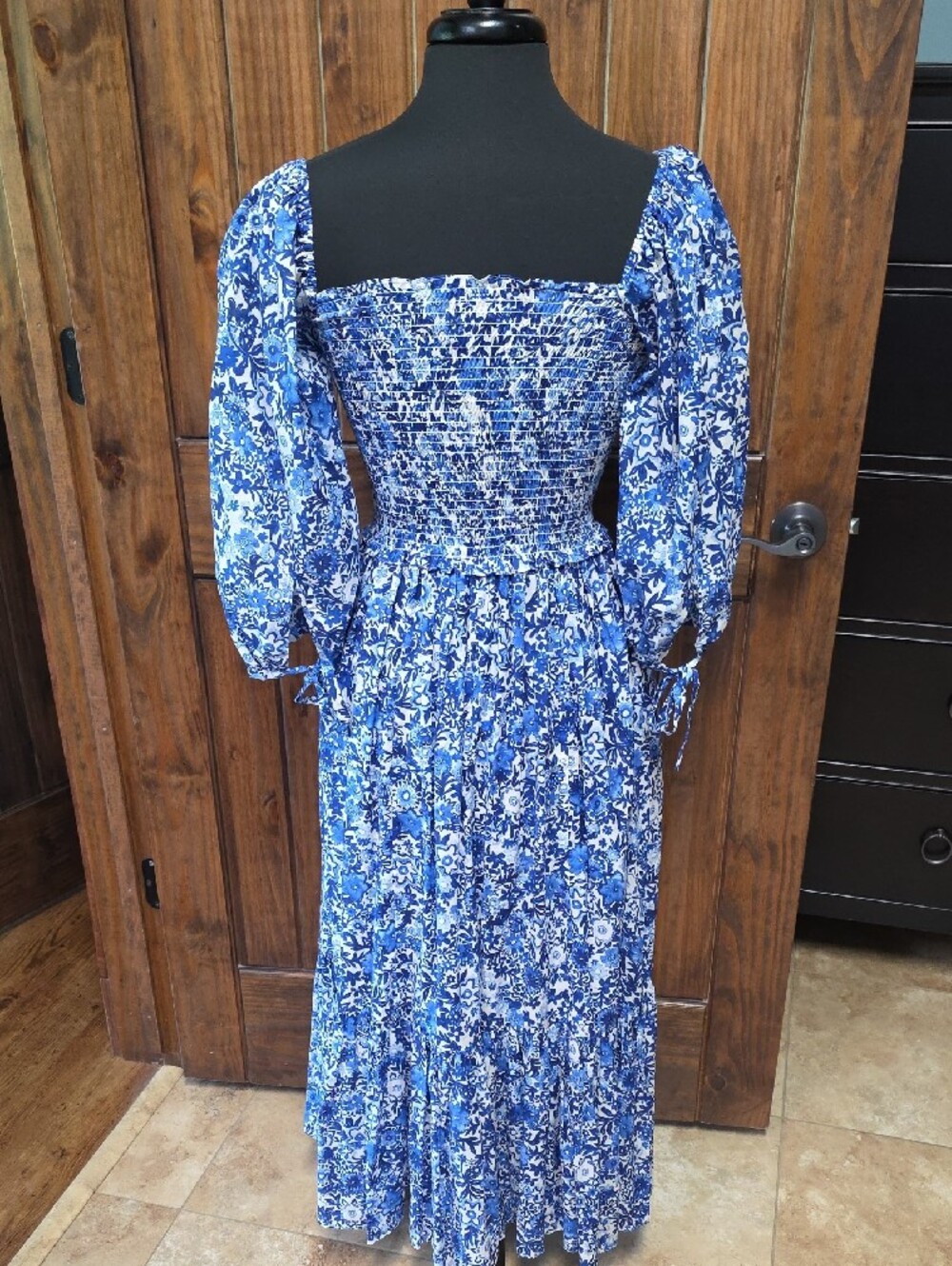 Cara Cara Blue Floral Smocked Midi Dress - Size XS - Picture 2 of 9